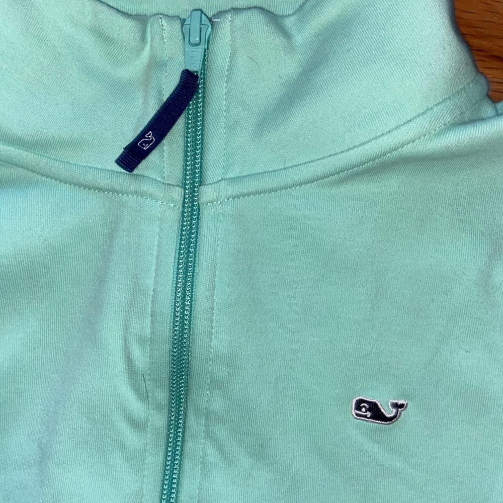 Like NEW Vineyard Vines Pullover - Picture 2 of 4